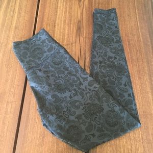 Lululemon Paisley Inkwell leggings